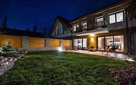 Lomnica Garden Apartment